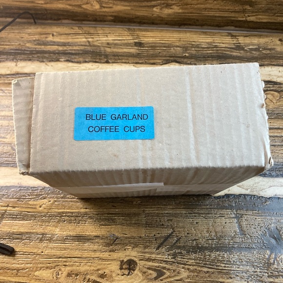 🎉🎉HP🎉🎉 Johann Haviland set of 4 Blue Garland coffee cups - Picture 4 of 11